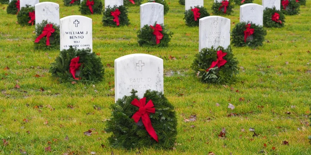 national wreaths across america day