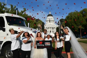 i heart trucking photo contest married to the road